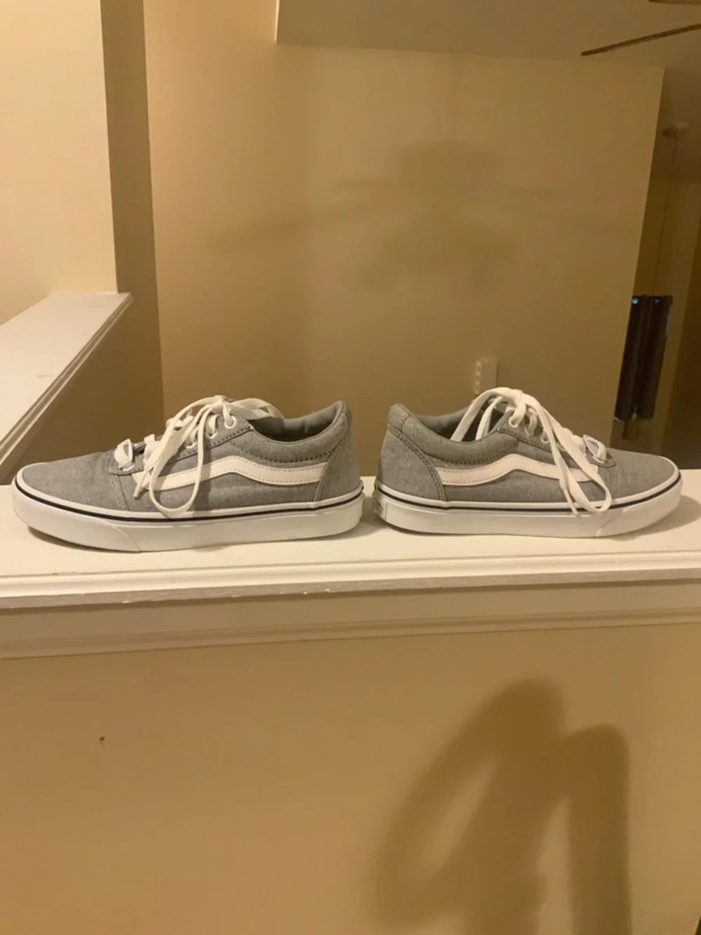 Vans - Picture 6 of 7